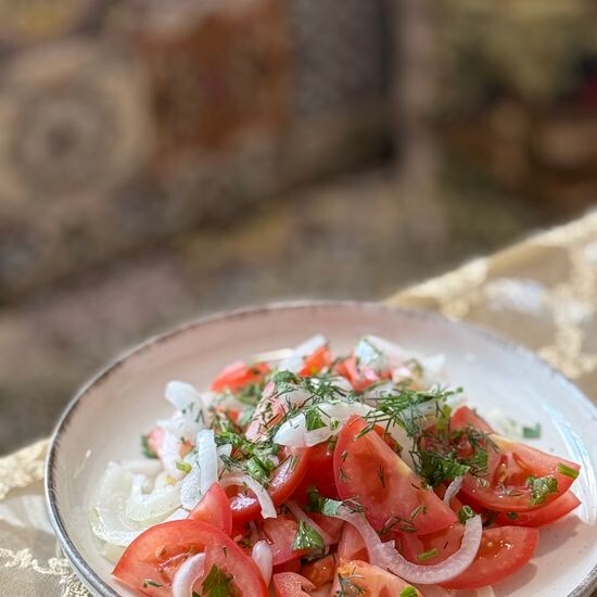 Овощной салат с луком