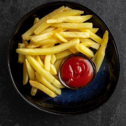 Картофель фри с кетчупом