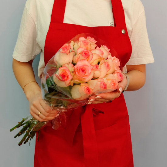 15 роз (бело-розовые 40 см) в пачке