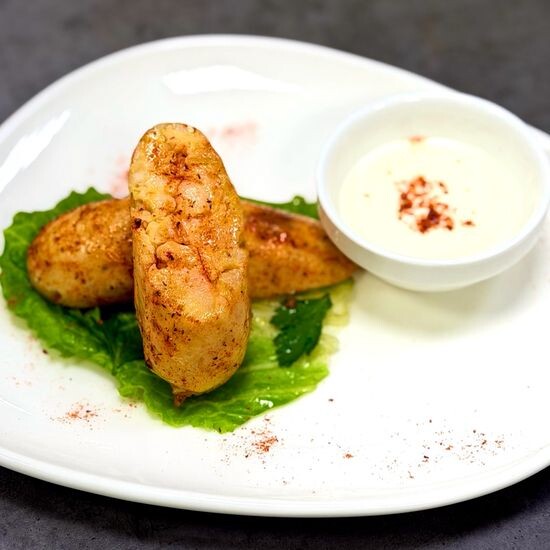 Горячее Колбаски свиные запеченые в сметанном соусе