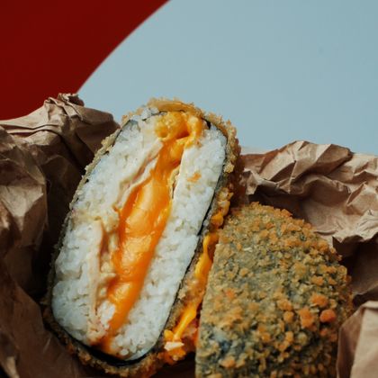 Суши-бургер с курицей