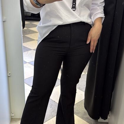 Брюки клеш от колена