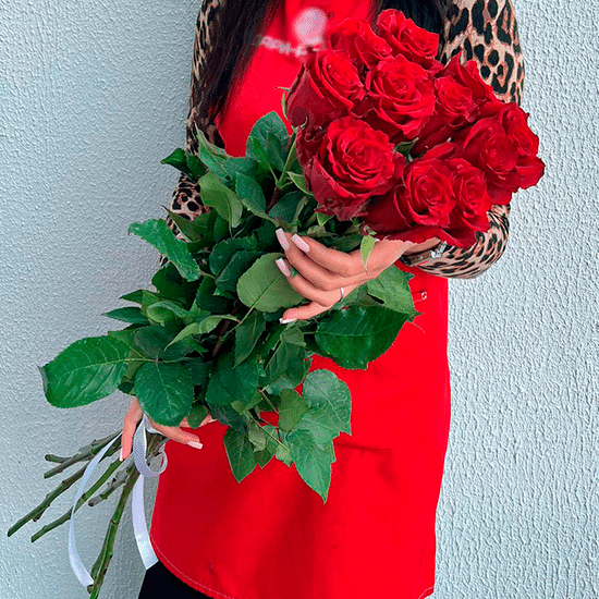 11 красных роз 100 см с лентой БР7