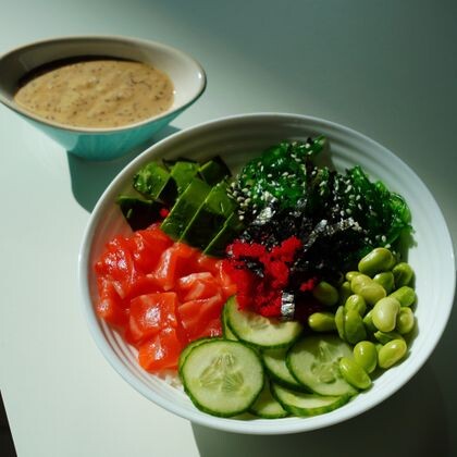 Поке с лососем