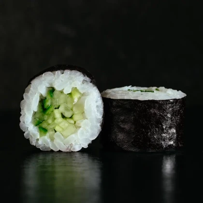 "Огурец маки"