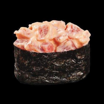 Гункан с тунцом спайси