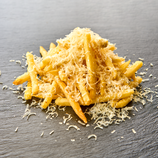 Картофель фри с сыром пармезан