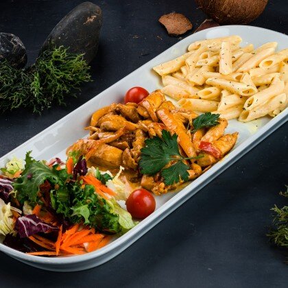 Цыплёнок в соусе карри