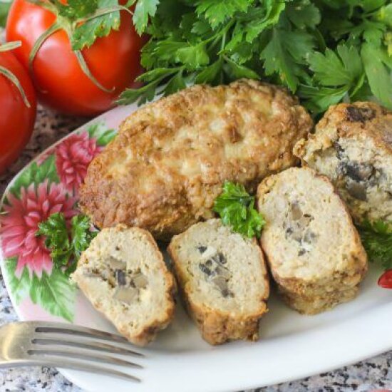 Зразы мясные с грибами и яйцом