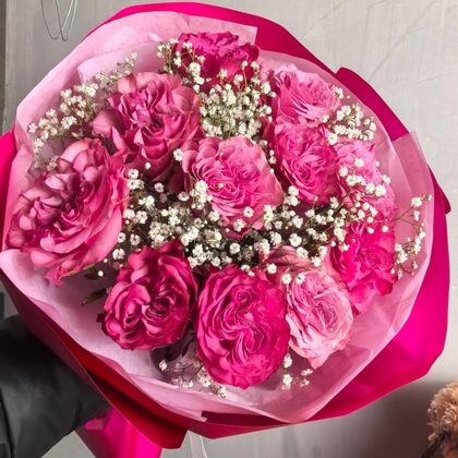 11 роз Country Blues с гипсофиллой