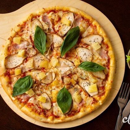 Пицца «Цыпленок-ананас»