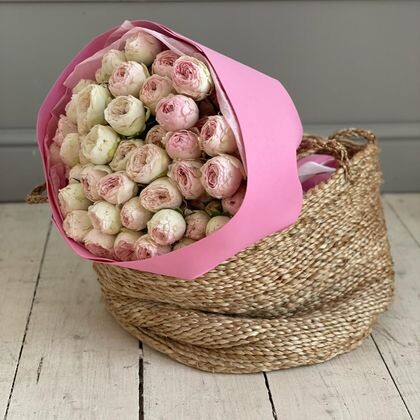 15 кустовых пионовидных роз Мэнсфилд Парк в фоамиране