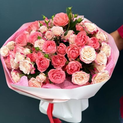 Букет из кустовых роз фемке + рефлекс