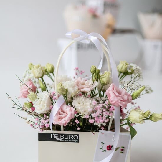 Цветочная сумочка «Для неё»