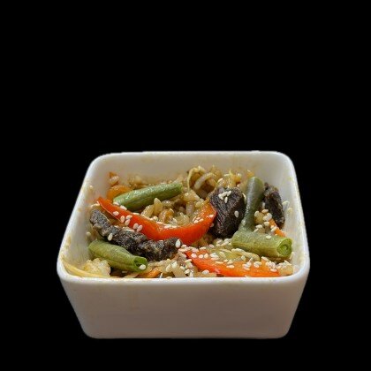 Wok острый с говядиной