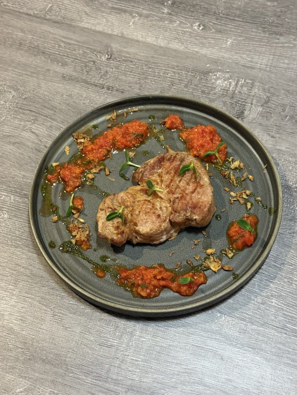 Свиная шея на гриле