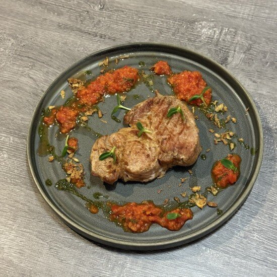 Свиная шея на гриле