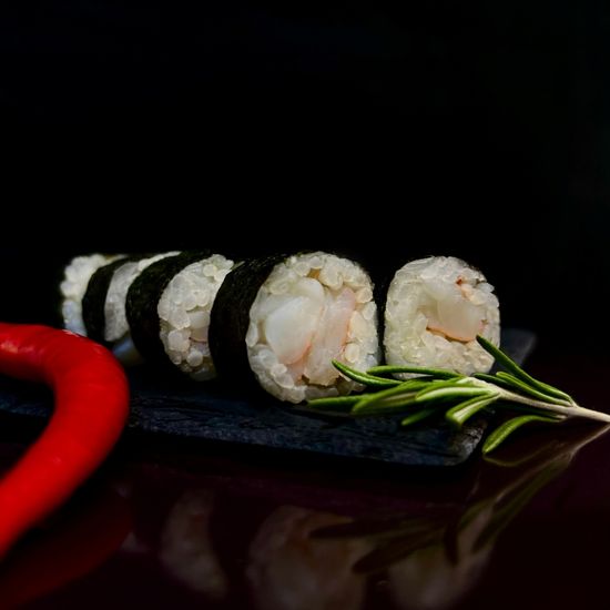 Хосомаки с креветкой 8 шт.