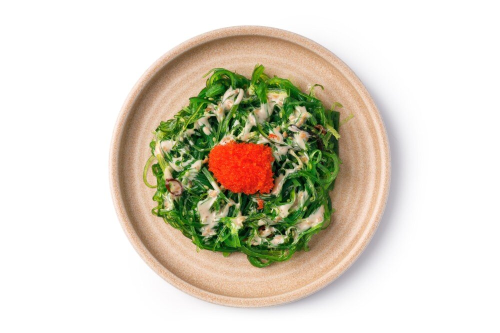 Чука с соусом салат