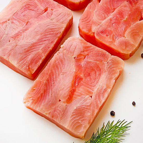 Филе лосося кубик