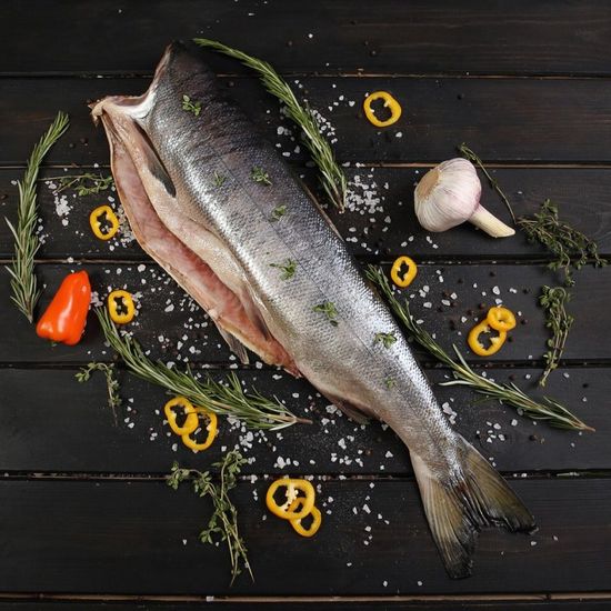 Нерка М потрошеная без головы