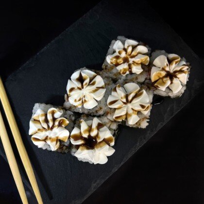 Лава с лососем 8 шт.