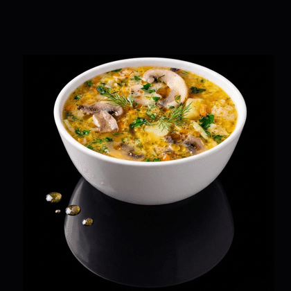 Сырный с грибами и копченой курицей