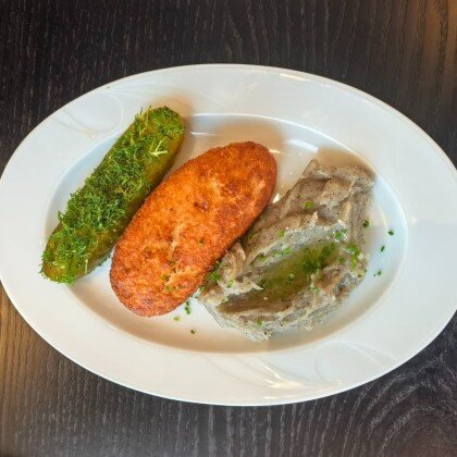 Котлета по-киевски с трюфельным пюре