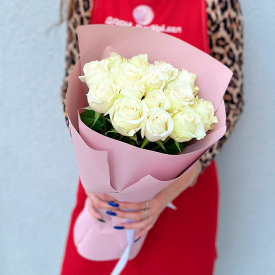 15 белых роз 60 см с оформл.(п) (Гомель)