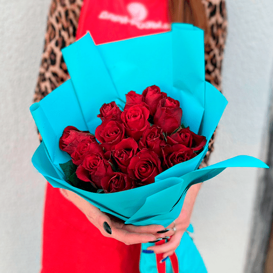 15 красных роз 40 см с оформл.(г)