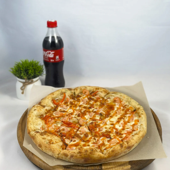 Пицца «Креветки со сладким соусом чили»