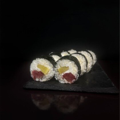 Футомак с тунцом 8 шт.