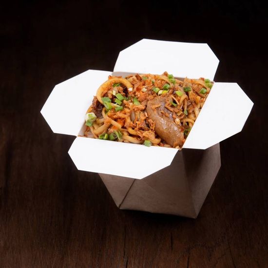 Лапша удон с уткой и устричном соусе