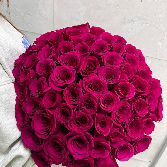 51 малиновая роза 40 см с лентой