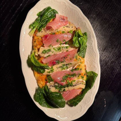 Пышный омлет с хамоном и трюфельным сыром