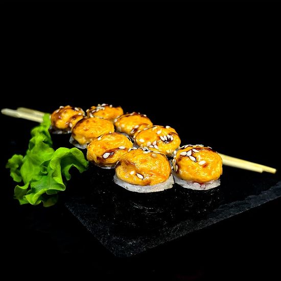 Запечённый с кальмаром 8 шт.