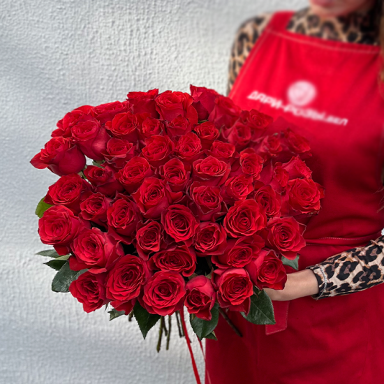 51 красная роза 60 см с лентой