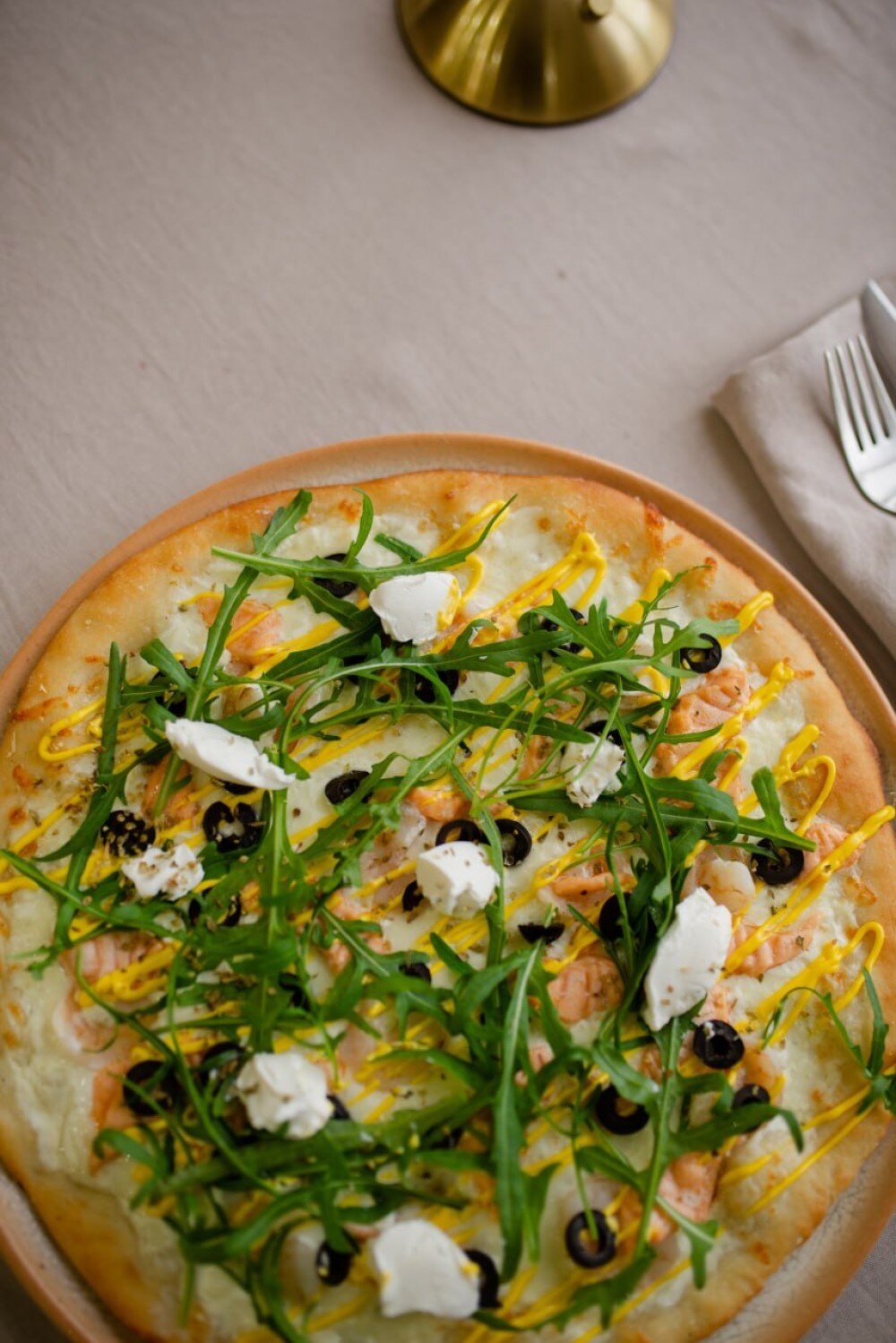 Пицца Маринара с лососем и креветками