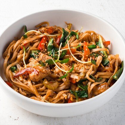 Якисоба с курицей