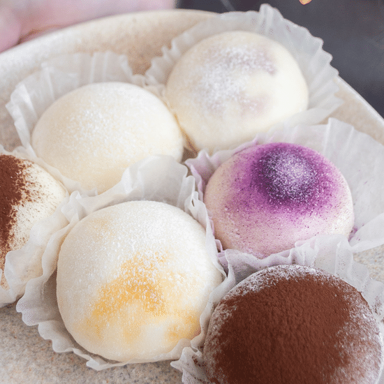 Моти с розой и джус-боллами личи