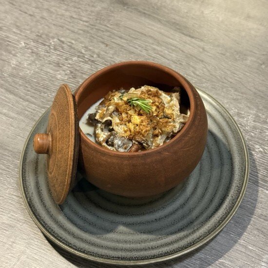 Чугунок с уткой и драниками