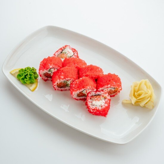 Филадельфия с лососем и икрой масаго