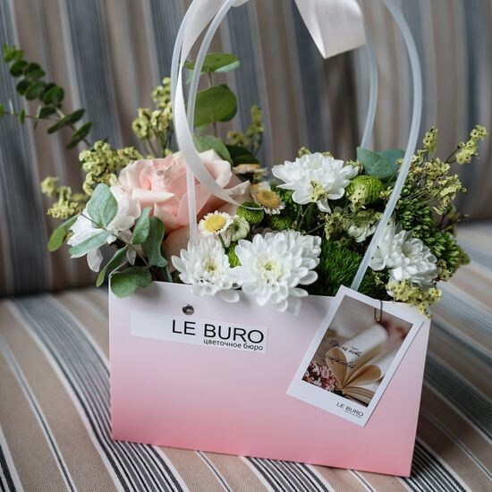 Цветочная сумочка «Комплимент»