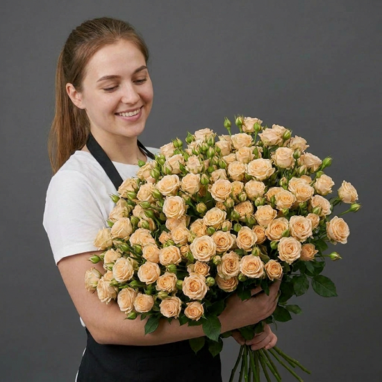 51 куст. роз (Крем Грация) с лентой