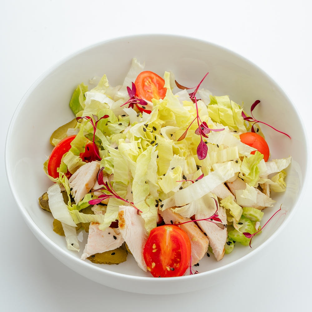 Салат с курицей и сельдереем