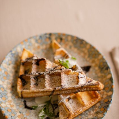 Венские вафли с мороженым и топпингом