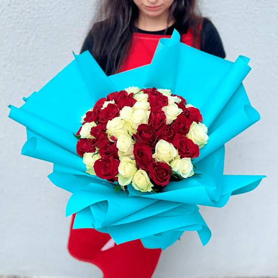 51 кр/бел роза 50 см с оформл.(г) (Гомель)