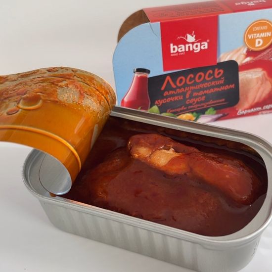 Кон­сер­вы рыбные Banga лосось ат­лан­ти­че­ский ку­соч­ки в то­мат­ном соусе, 120 г