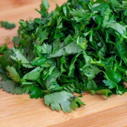 Зелень свежая