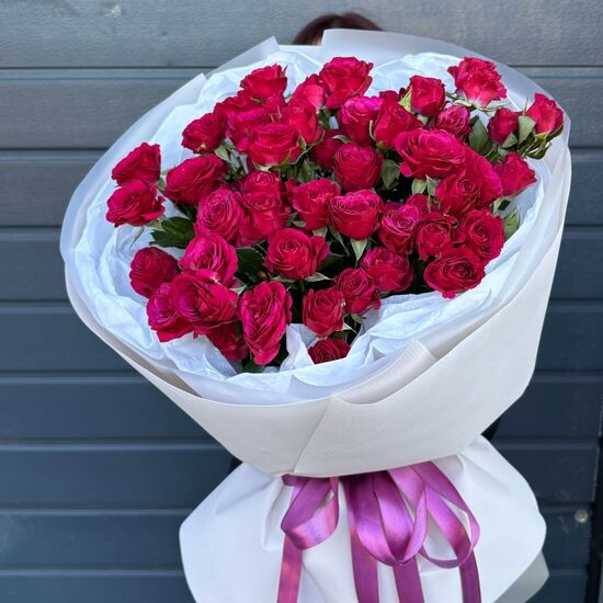 Букет из кустовых роз №133